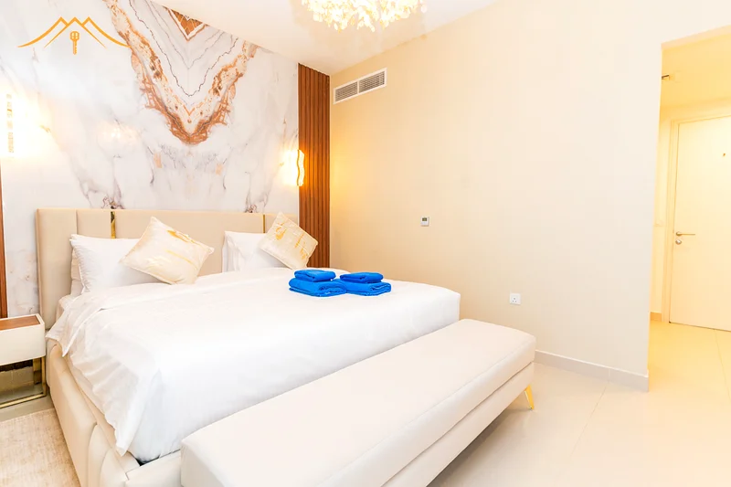 Utility Bills Included | Sophisticated 4-Bedroom Villa with Private Garden in Maple 163830640312961113