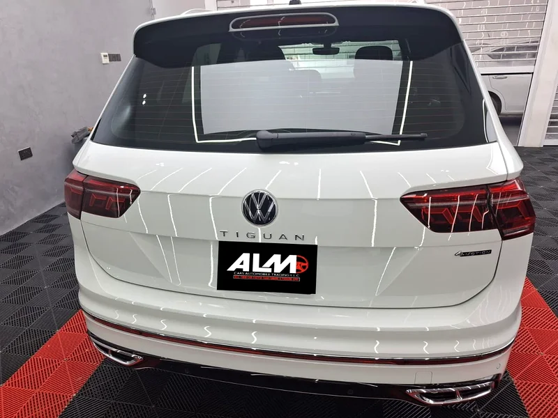 Volkswagen Tiguan 2024 R-Line GCC, FSH with dealer warranty63398576463873111