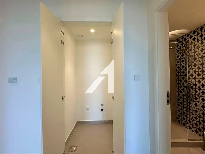 Modern 1BR| Huge Terrace | Park Facing | Vacant64044326402051114