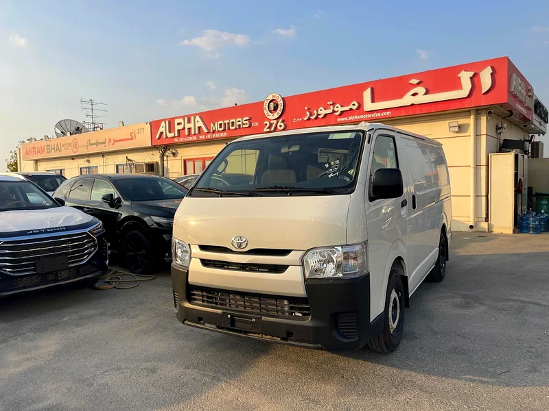 Toyota Hiace Cargo Van 2.7L STD (GCC)63401317093634112