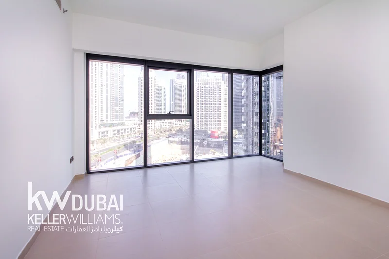 Downtown View | Unfurnished | Spacious | Vacant63772955531906110