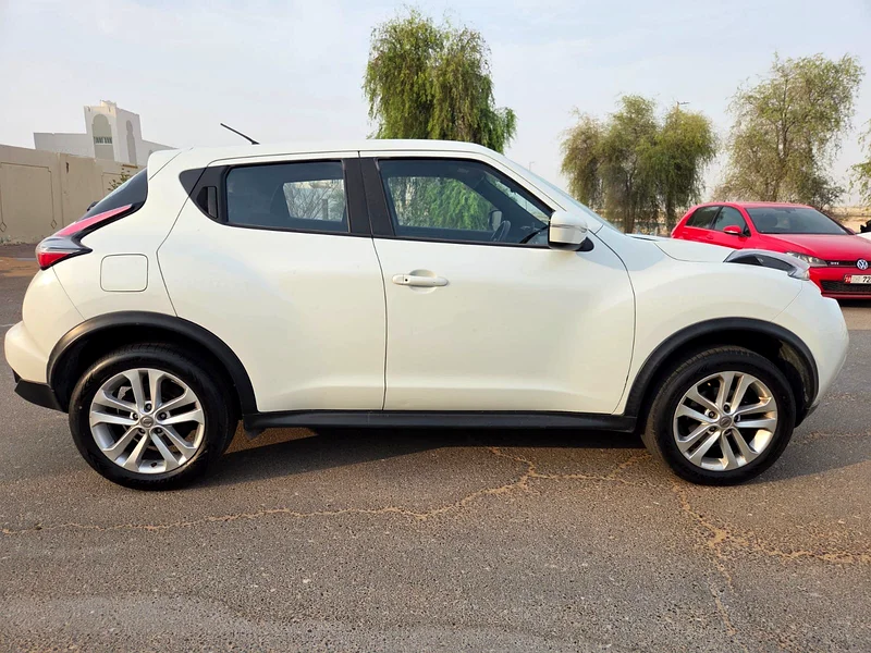 Nissan juke 2016 GCC super clean 8600 km only63401298826881113