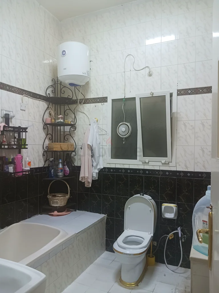 غرفة 1 بيدروم متاحة63485758284161114