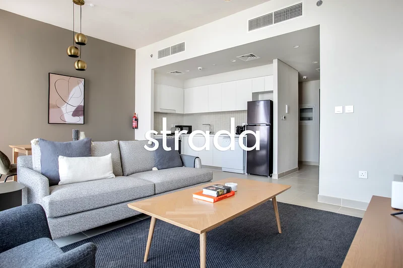 Vacant on Transfer | Large Balcony | Open Layout64027240347137112