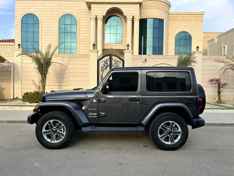 JEEP WRANGLER SAHARA GCC  
2022 FULL SERVICE HISTORY BY JEEP COMPANY, ACCIDENT-FREE, SCRATCH-FREE63398597425921112