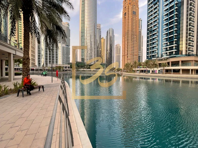 Stunning 1BR with Skyline Views | Prime JLT Location | Vacant On Transfer63987180545795114