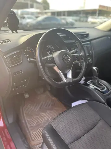 صورة 15 لـ 2018 Nissan ROGUE