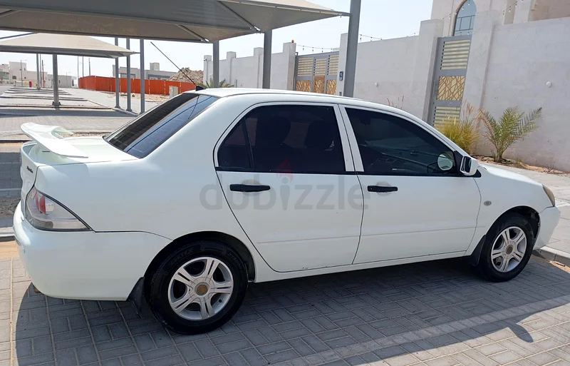 Mitsubishi Lancer 201263398581105281113