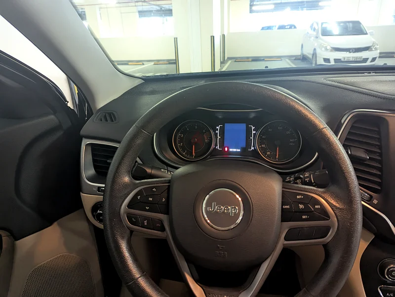 Jeep Cherokee 201963398594938241112