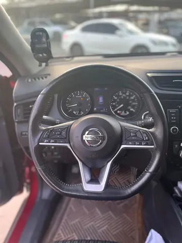 صورة 16 لـ 2018 Nissan ROGUE