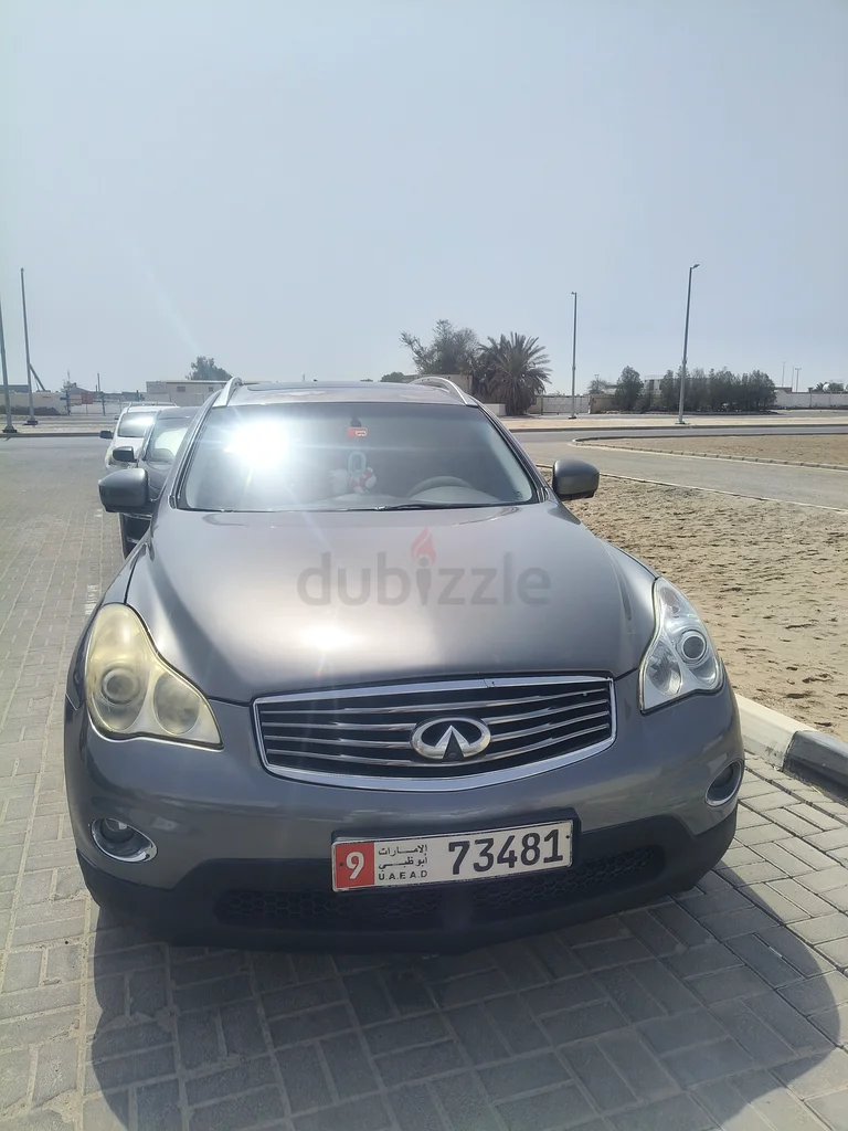 إنفيني QX 50 للبيع بحالة ممتازة وأقل من المعدل في عدد الكيلومترات63398579502465113