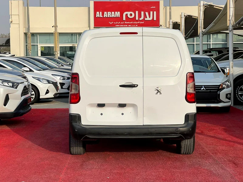 2022 | Peugeot Partner | Van | Manual | Ref#76663221302787587114