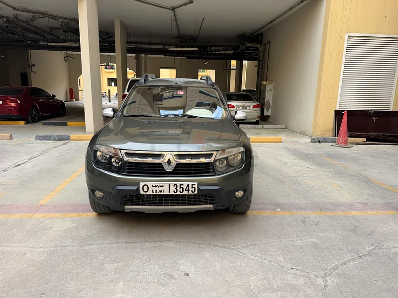 RENAULT DUSTER , 2.0 L , READY TO USE , 240K KMS , COMPREHENSIVE INSURANCE, PREMIUM SERVICE.63398496513539111
