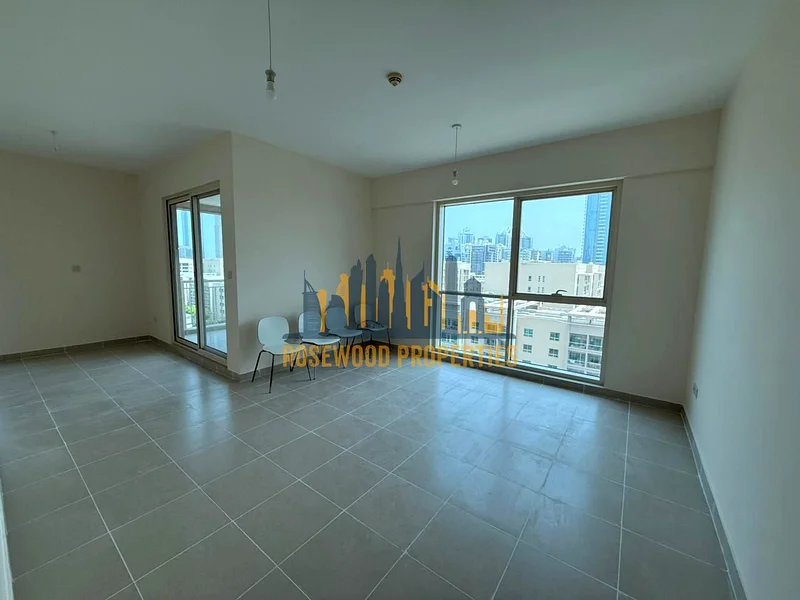 WELL MAINTAINED | POOL AND LAKE VIEW | VACANT63921492809987111