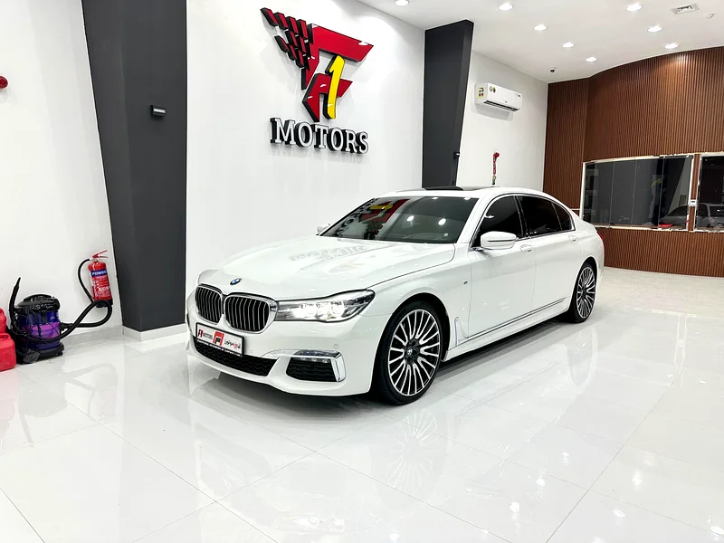 BMW 730 Li, white color, saffron interior, in excellent condition, heads-up display, power doors, 21-inch rims63411930989571113