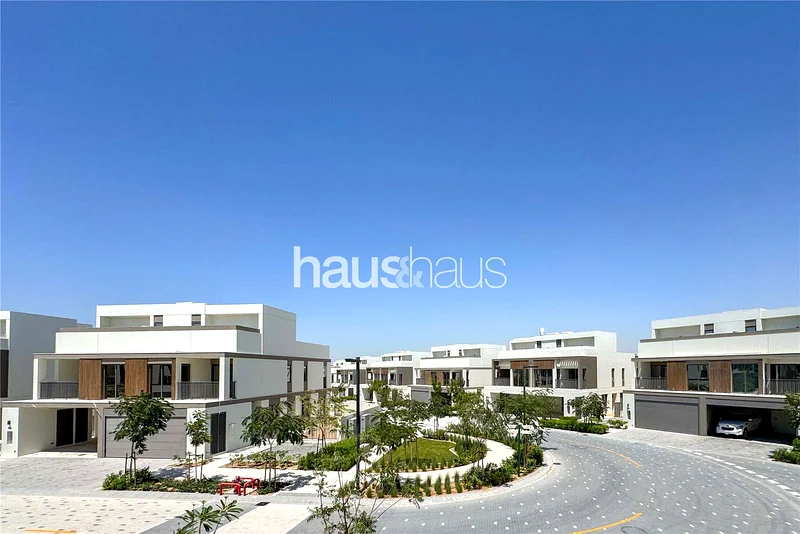 Large Plot | Ready to Move | Prime Location63929934699266110