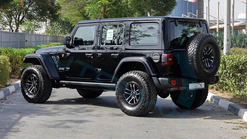 (For Export Only) 2025/2025 i4 2.0L JEEP WRANGLER UNLIMITED RUBICON XTREME TURBO GCC BRAND NEW63398603231618114
