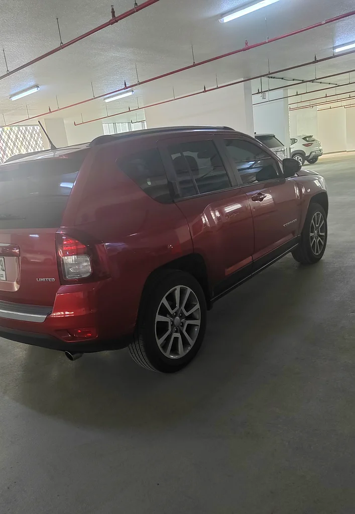 Neat and well maintained Jeep Compass for Sale, 2025 tyres and Battery!63398595151105111