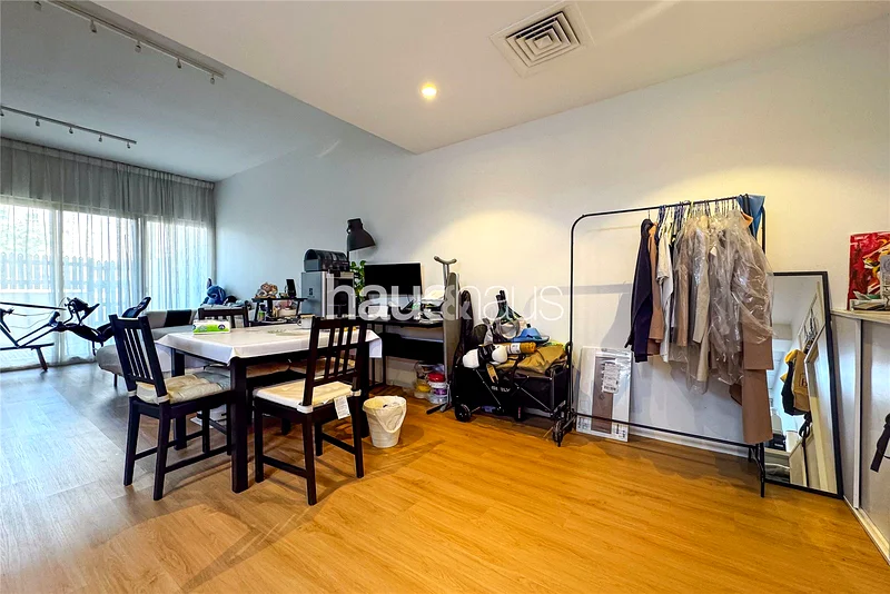 Vacant on Transfer | Private Garden | Renovated63919225680769113