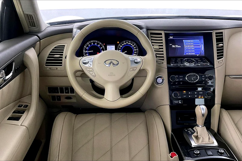 2020 إنفيني QX70 لوكشري / لوكس سينسوري • انخفاض كبير في السعر • أقل سعر مضمون • 42829663398552844417113