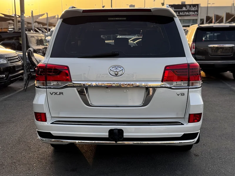لاندكروزر خليجي حالة الوكالة VXR v8 محول 202063399949968387114