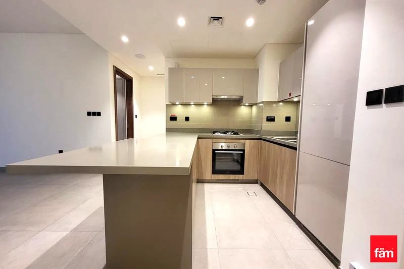 +Study | High Floor | Lagoon View | Top Investment64016294016770112