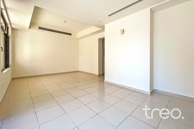 Smart Investment | Great layout | Negotiable63919101464194114