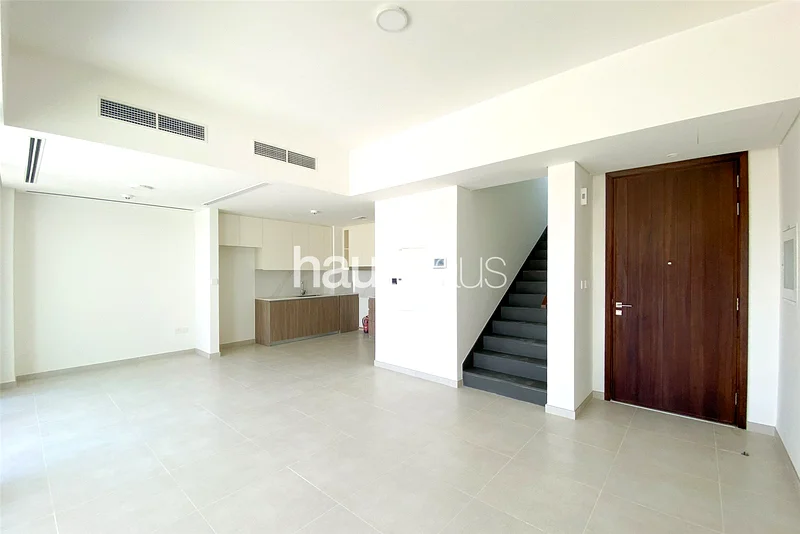 Vastu | Single Row | Opposite Park | Available63947675137409111