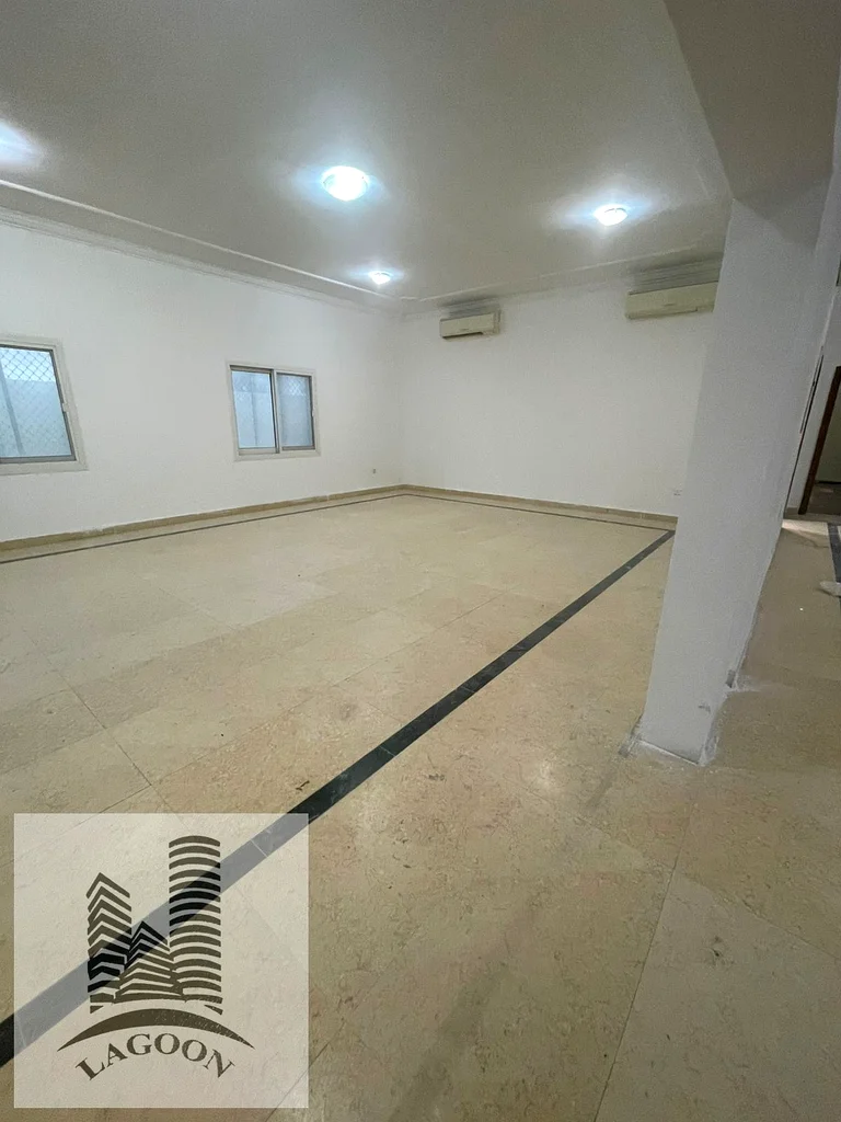 SPACIOUS 8-BEDROOM VILLA FOR RENT FOR FAMILY AND COMPANY STAFF63405213407745111
