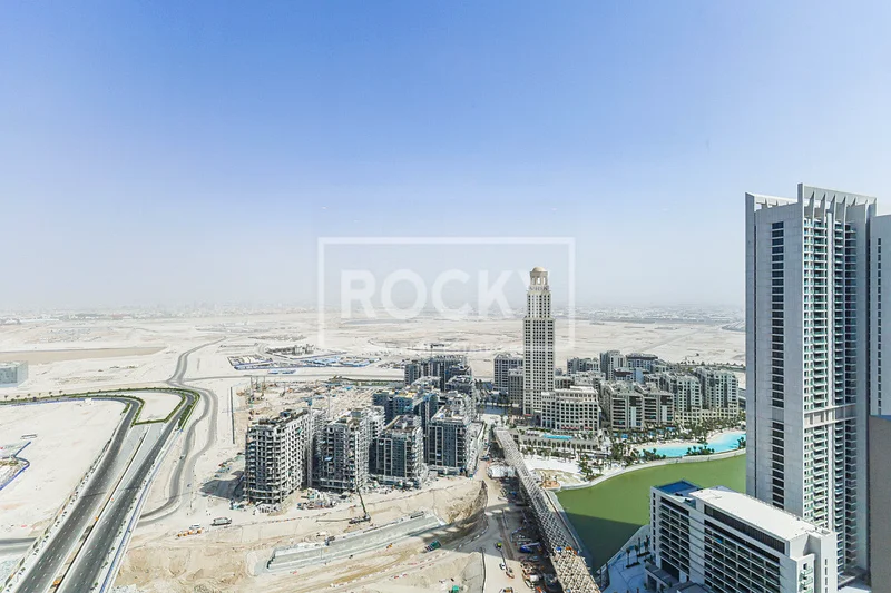 شقة فاخرة حديثة مكونة من 4 غرف نوم، جديدة بالكامل64026130633859110