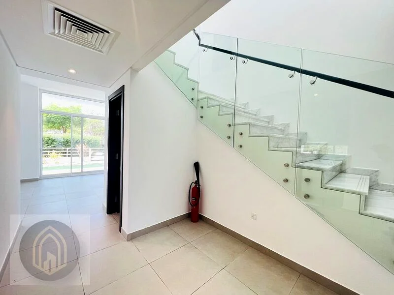 Single Row | Close to Amenities | Semi-Detached + Maid63731086445315111