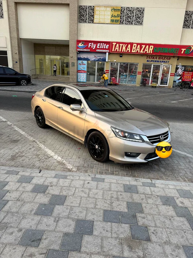 Honda Accord full option 2015  
Honda Accord, fully specified63398545303810113