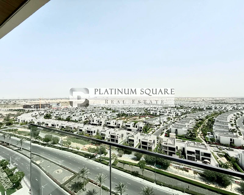 TOP Floor | Front View | Exclusive | Tenanted64042474961154110