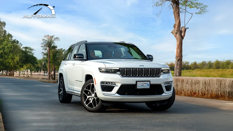 2025 Grand Cherokee Summit Reserve Luxury Night Vision 4x4 GCC with 3 Years or 60,000 km Warranty633986056812821121