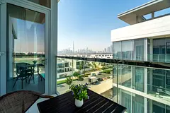 Stunning Furnished 1BR Apt w/ Balcony & Burj Khalifa View in Meydan