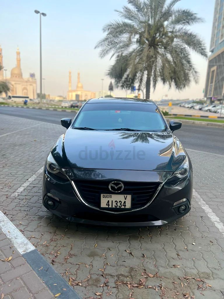Mazda 3 model 2015-Grey colour,GCC Specs,Well-maintained -Ready to drive63398513046914112