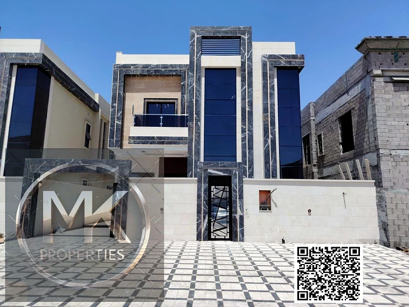 الفيلا الفاخرة الجديدة الجاهزة للبيع بالقرب من الطريق الرئيسي في الهيلو 2 بموقع متميز63910866319746110