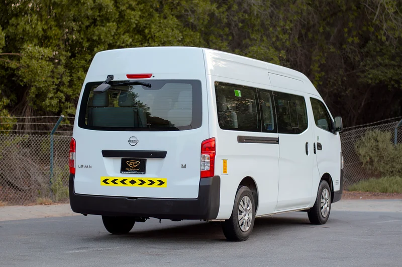 2023 Nissan Urvan High Roof 13-Seater Passenger Van | Automatic | GCC Specs | Ref#N7593863399958418946112