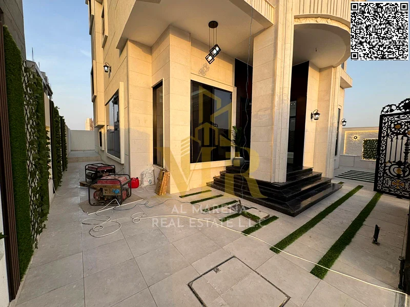 🏡 فيلا فاخرة للبيع في الهيليو 2 - عجمان | 6 غرف نوم رئيسية + غرفة خادمة + مجلس وغرفتَي معيشة | طابقان وسطح | 3014 قدم مربع | س63909982936579112
