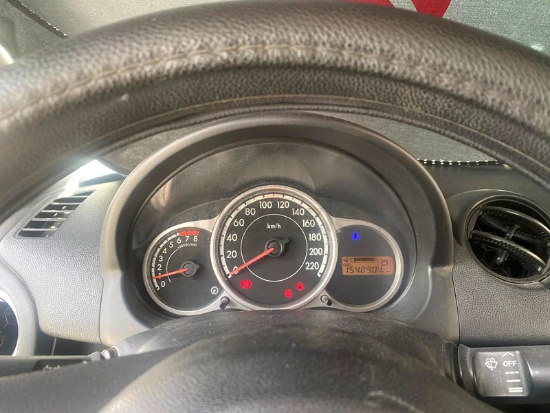 Mazda 2 for immediate sale63398512198019111