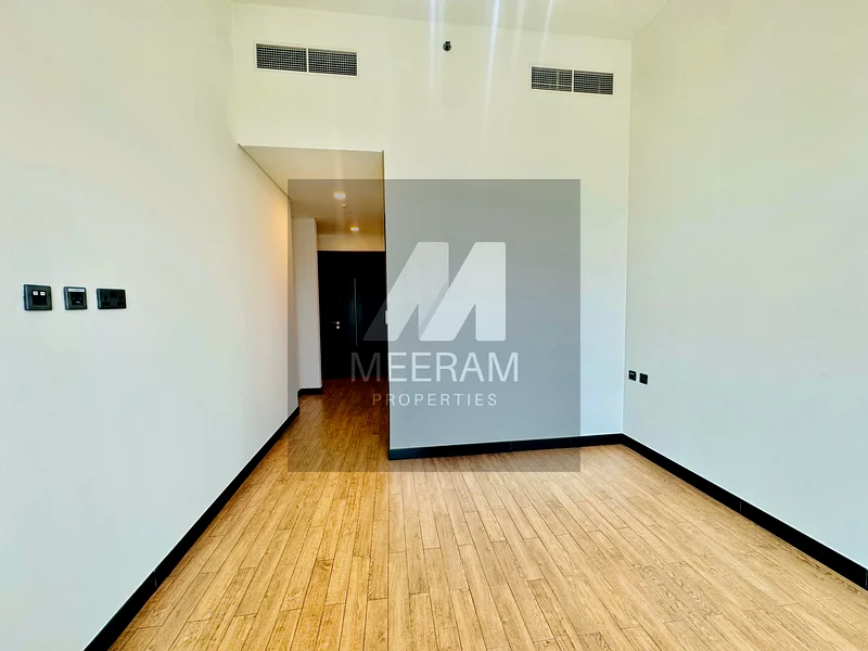 Spacious Layout | Near Metro | Accessible Location63767749193089113