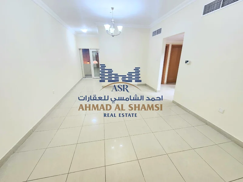 جاهز للانتقال | شقة واسعة من غرفتي نوم | قريبة من سوق الصحراء63707321663618111