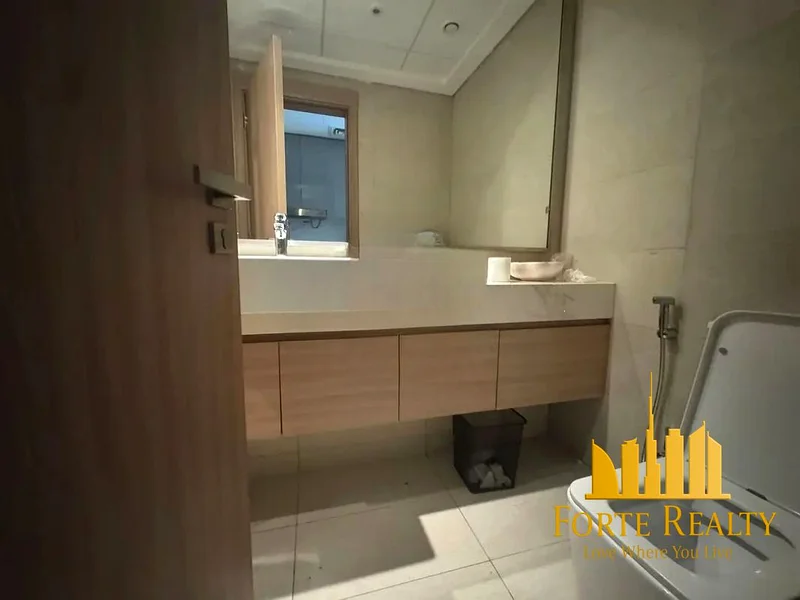 Studio Unfurnished | Spacious Layout | Well Maintained63976129640065113