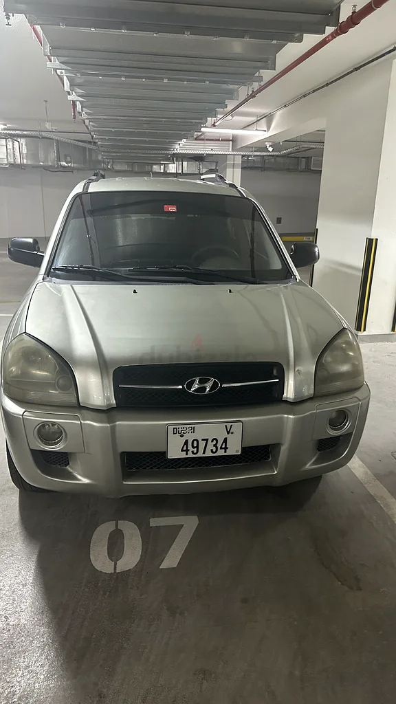 Hyndai Tucson for sale located at Al Warqa 0163406906349057112