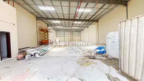 BRAND NEW !! 8000-SQFT WAREHOUSE WITH 100KW ELECTRIC POWER AVAILABLE IN SAJJA SHARJA