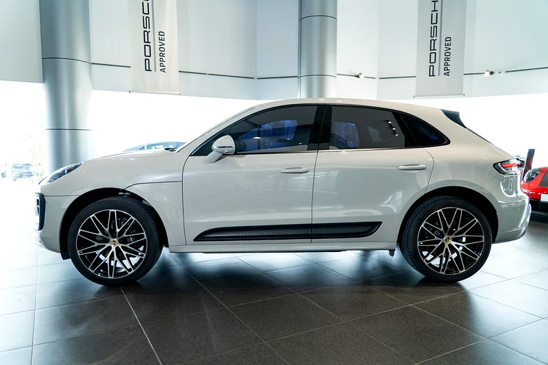Porsche Macan REF# USD6253 2-Year Warranty63406916398081113