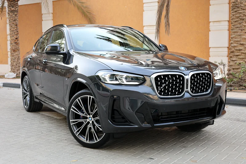 BMW X4 -xDrive 30i-kit M SPORT-2022-UNDER WARRANTY-76000KM-GCC SPECS63406148658435111