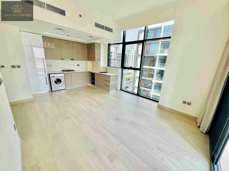 Spacious 1 Bedroom Corner Unit | Bright & Spacious ||Prime Location ||63975530735619113