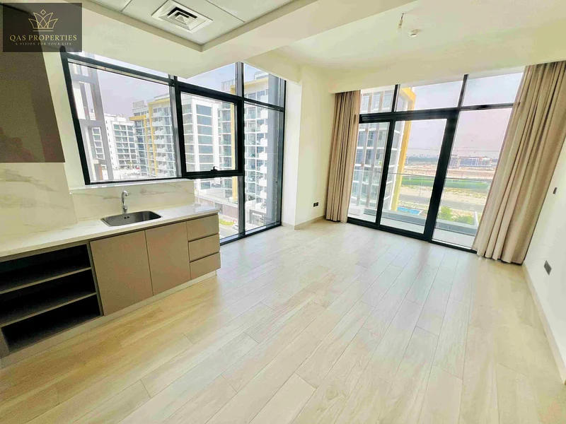Spacious 1 Bedroom Corner Unit | Bright & Spacious ||Prime Location ||63975530735619110