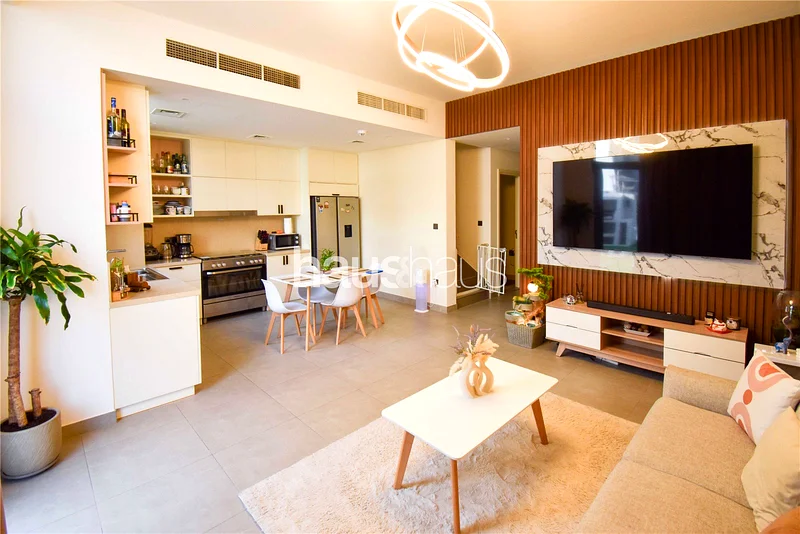 Area Expert | Vacant On Transfer | Walk to Pool63930884211713110